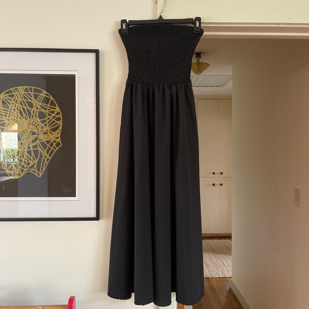 Elegant Black Strapless Dress